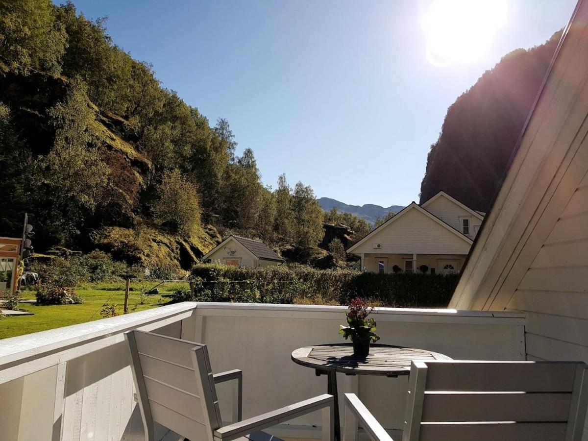 Bright And Cozy Apartment 1.5Km From City Centre Aurland Exteriör bild